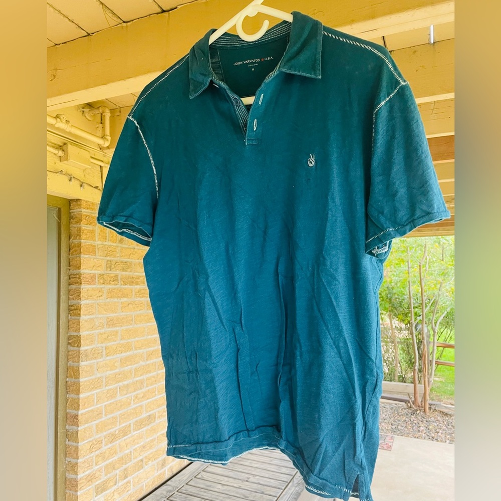 John Varvatos Mens polo shirt size M 100% cotton - teal in color.